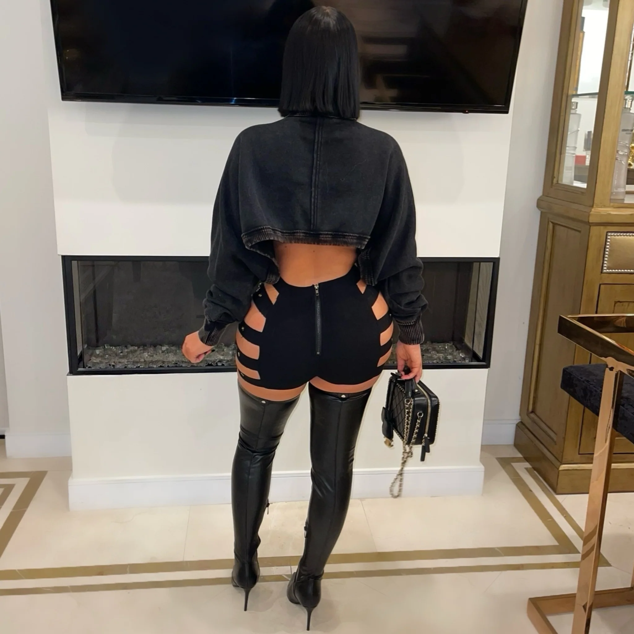 Delina crop top (Black) - Image 3
